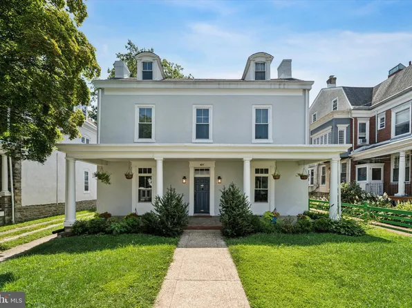 421 Green Ln, Philadelphia, PA 19128