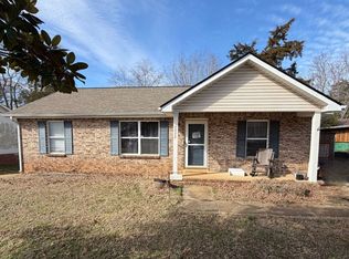 2822 Nat Hoosier Ln, Clarksville, TN 37040