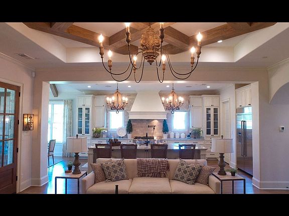5th image of 7839 Sophie Ln