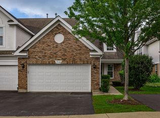 710 Citadel Dr, Westmont, IL 60559