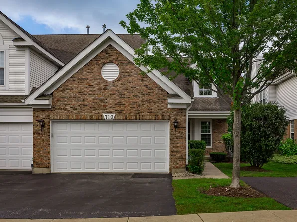 710 Citadel Dr, Westmont, IL 60559