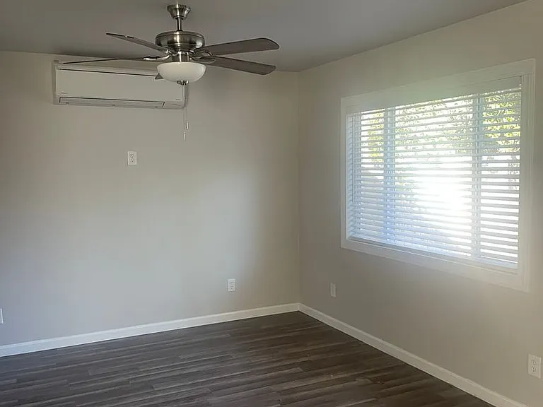 5553 Elm Ln — Photo 5