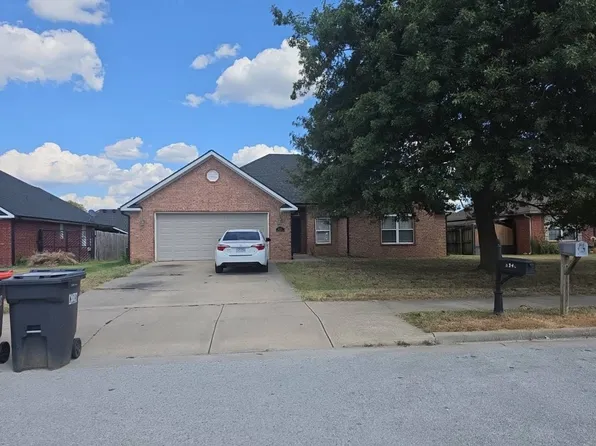 3025 Chadwick St, Springdale, AR 72764