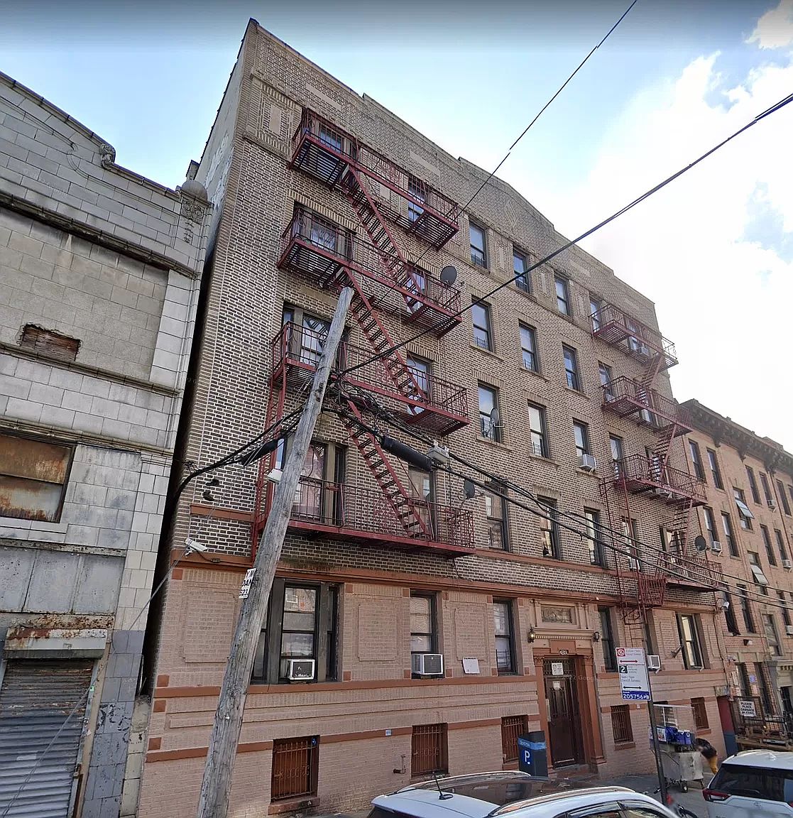 2490 Tiebout Ave #29FAM, Bronx, NY 10458 | Zillow