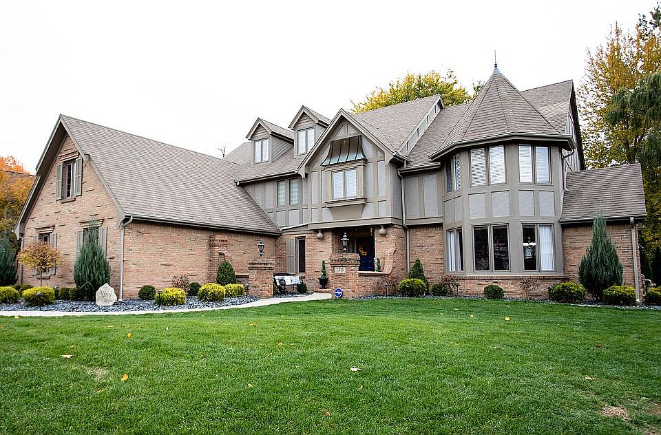 7225 Oak Hill Dr, Sylvania, OH 43560 Zillow