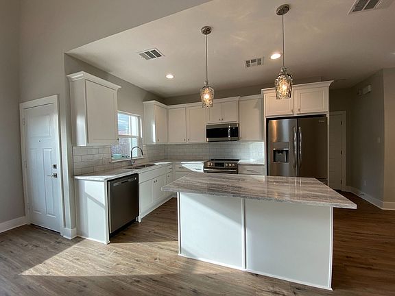5th image of 407 Bosque Blvd #208