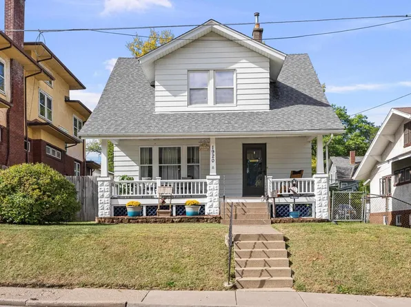 1920 Carey Ave, Davenport, IA 52803