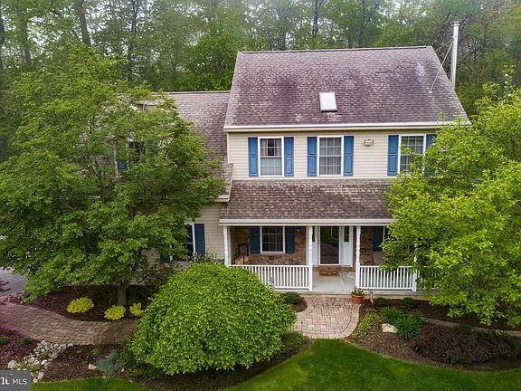 3rd image of 103 Rachel Ln