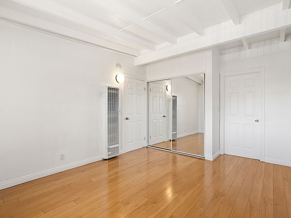 4th image of 10156 Hillhaven Ave