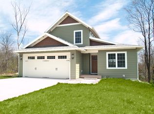 905 Platt Ave, Lake Geneva, WI 53147