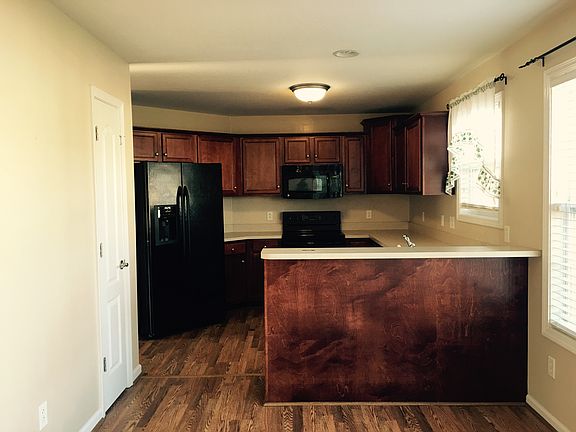 5th image of 3717 Jolene Ct