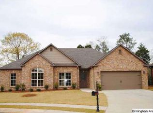 604 Village Way, Pelham, AL 35124