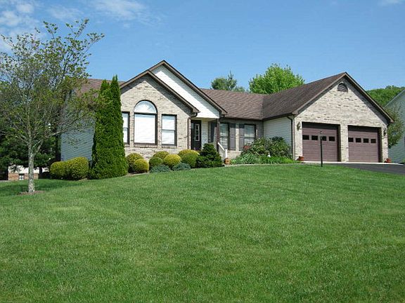 2nd image of 200 Heritage Ln