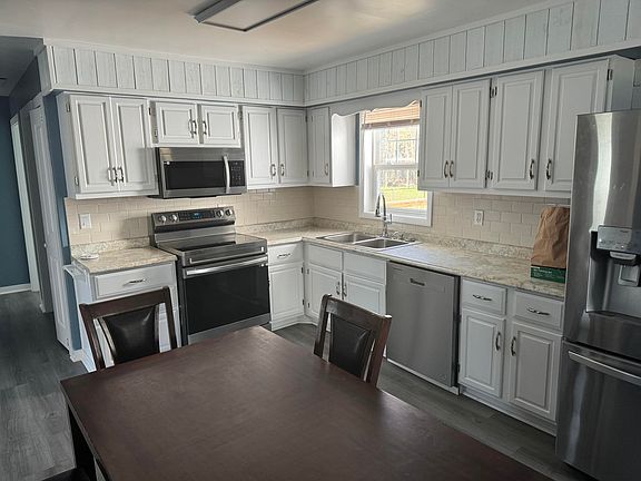 2nd image of 5702 Leona Ave