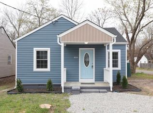 102 Spring St, Petersburg, VA 23803