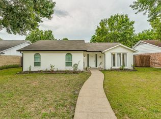 1122 Westminster Ln, Garland, TX 75040