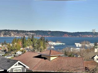 2727 92nd Avenue Ct W, University Place, WA 98466
