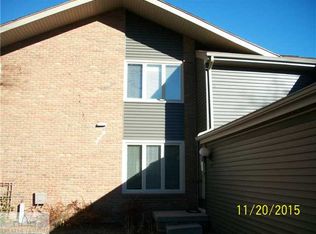 1322 Chartwell Carriage Way N, East Lansing, MI 48823