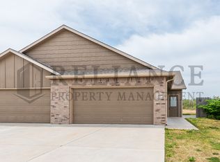 4809 N Hillside Ct, Wichita, KS 67219