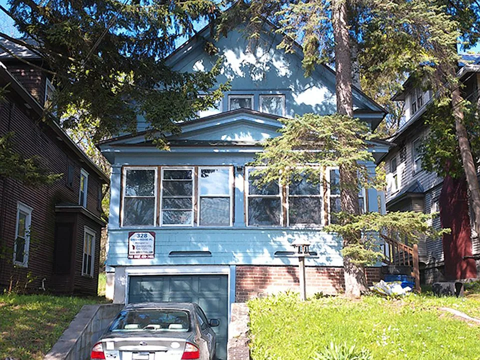 328 Greenwood Pl