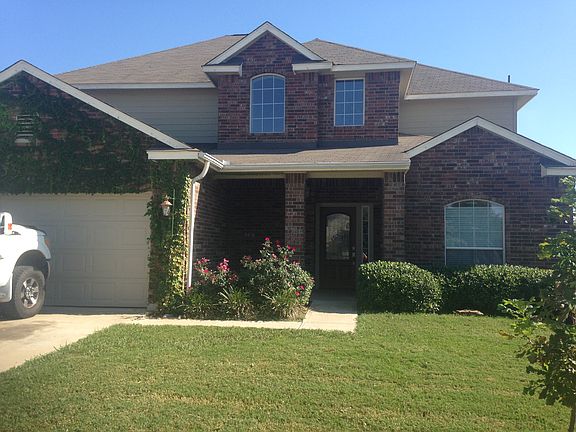 2nd image of 100 Palo Duro Ln