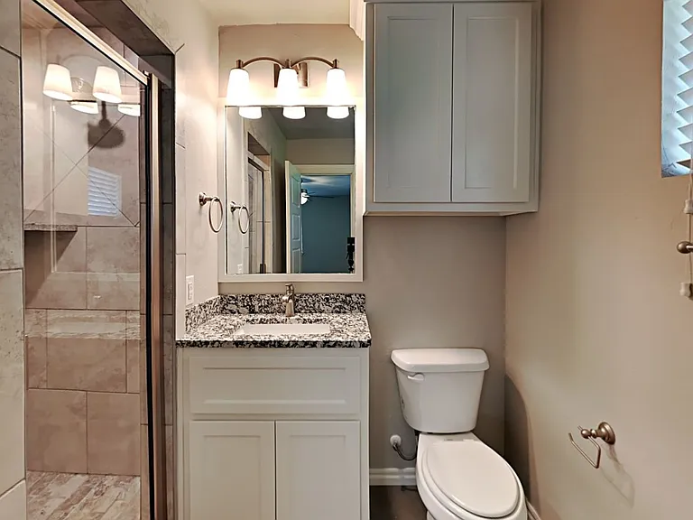 1409 E Covell Rd — Photo 10