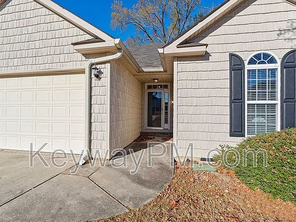 2nd image of 808 Tyler Woods Dr