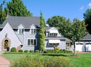 5 Alston Ct, Red Bank, NJ 07701