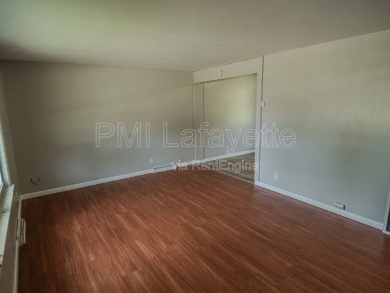 436 Lamplighter Ln — Photo 4