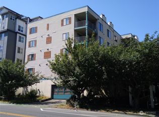 3256 SW Avalon Way APT 202, Seattle, WA 98126