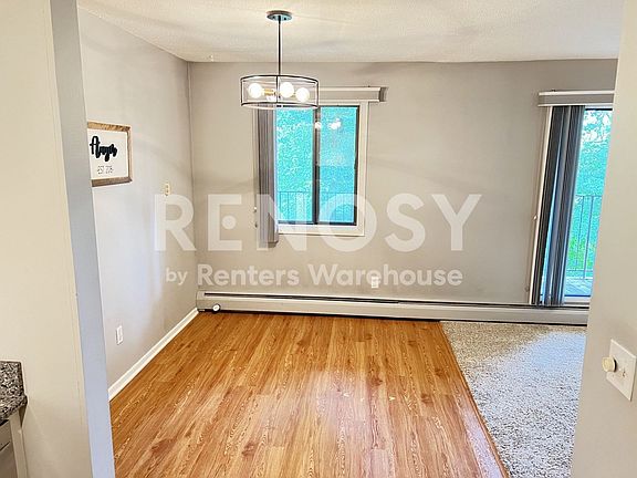 4th image of 1304 W Medicine Lake Dr APT 118