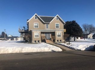 105 West St, Monroe Center, IL 61052