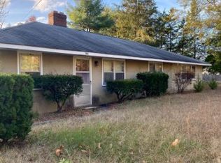 303 Chairville Rd, Southampton, NJ 08088