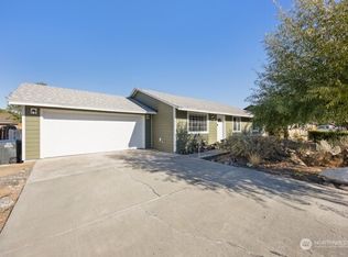 1001 E Hayden Dr, Moses Lake, WA 98837
