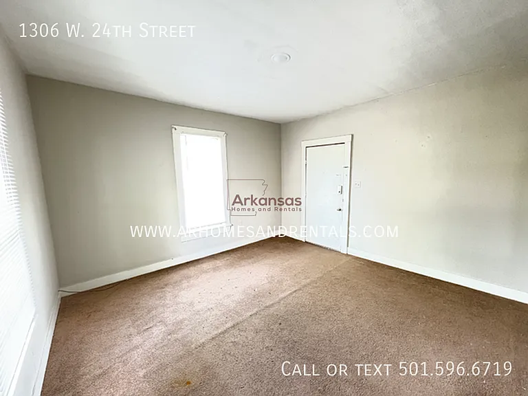 1306 W 24th St — Photo 5