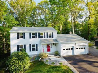 31 Charter Oak Dr, East Lyme, CT 06333