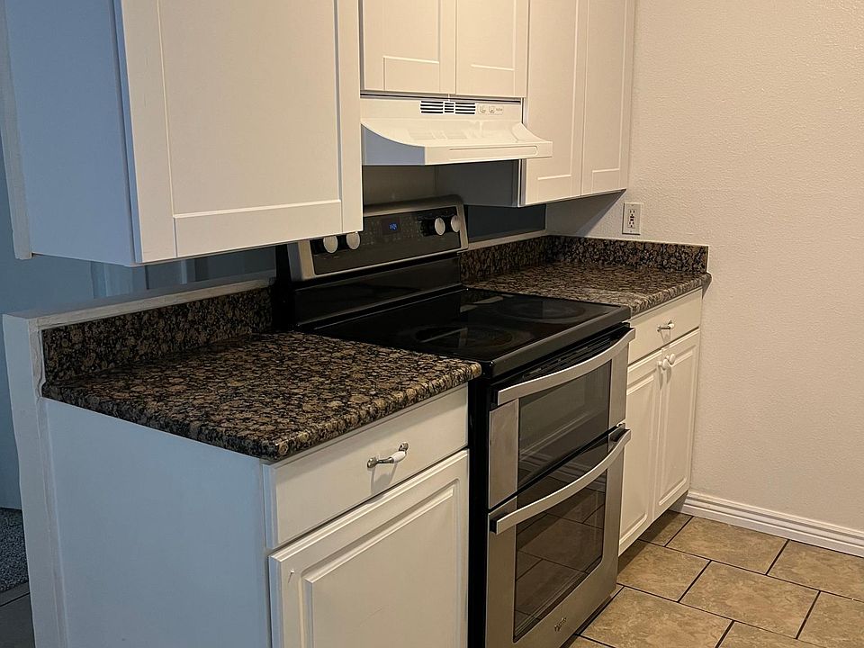 1st image of 1612 Cottonwood Dr APT 3