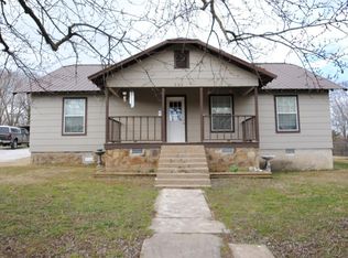 606 S Locust St, Harrison, AR 72601