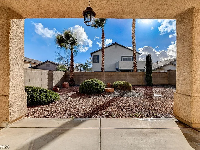 10261 Bentley Oaks Ave — Photo 45