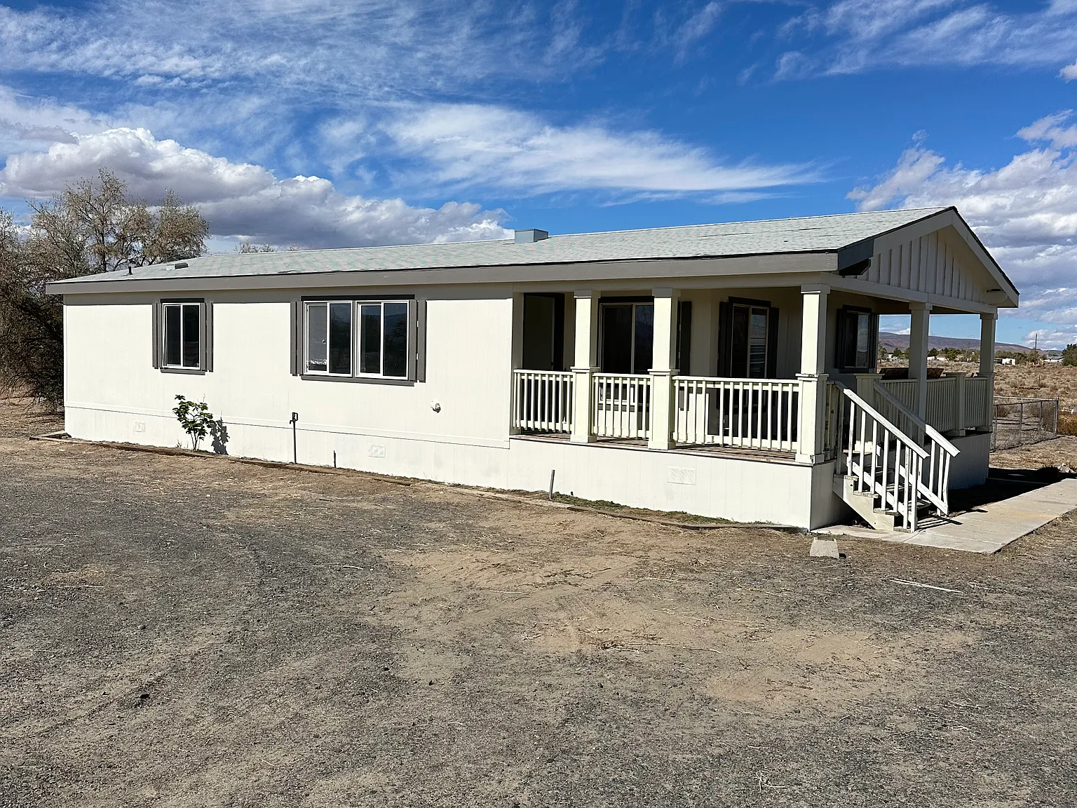 3 bed, 1421 sqft, $2,250 — Photo 1