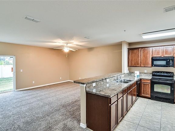 5th image of 2323 Chatham Place Dr