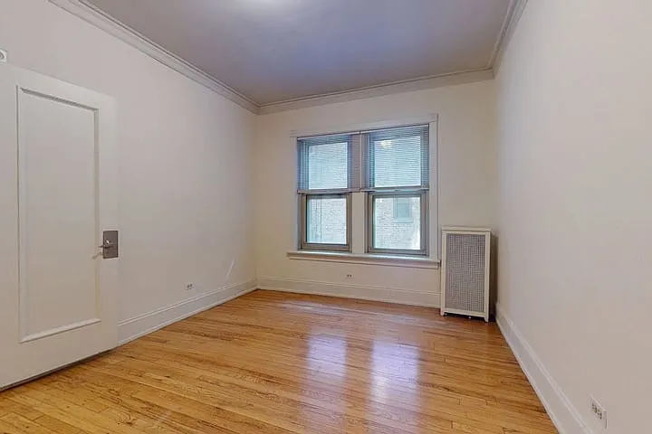 1413-15 E. 57th — Photo 27