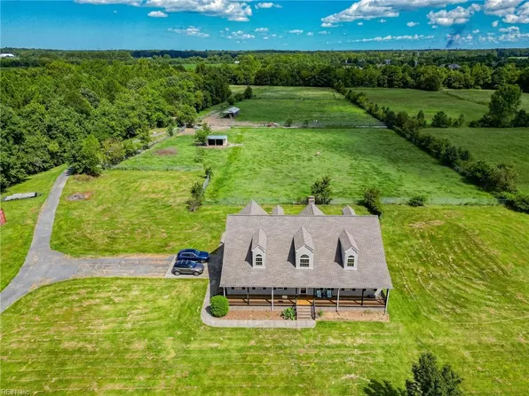 2428 Number 10 Ln, Chesapeake, VA 23323