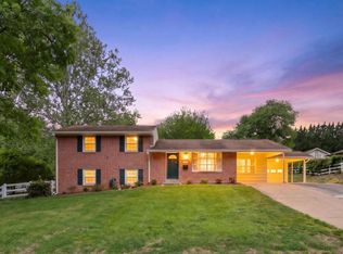6451 Fairland St, Alexandria, VA 22312