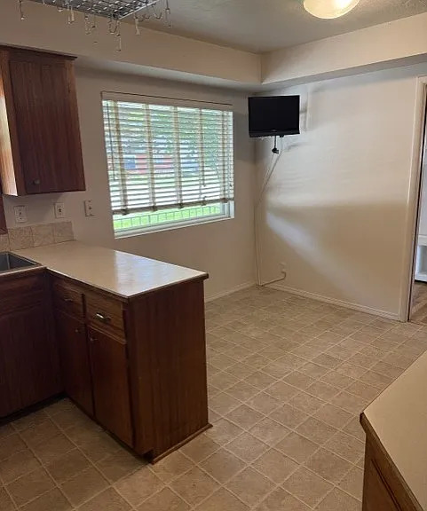 6015 W Chestnut Dr — Photo 5