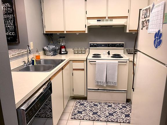 5th image of 19505 Quesada Ave APT Hh108