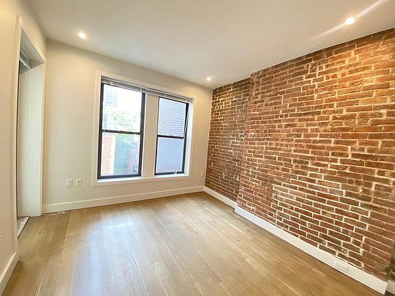 4th image of 1064 Madison Ave #99