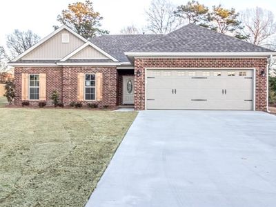 1620 Beaumont Dr, Deatsville, AL, 36022