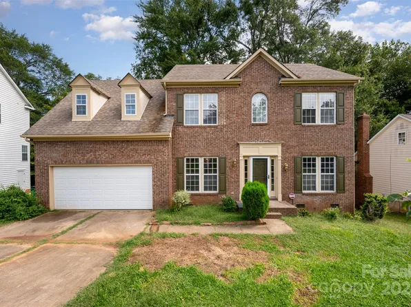 6922 Culloden More Ct, Charlotte, NC 28217