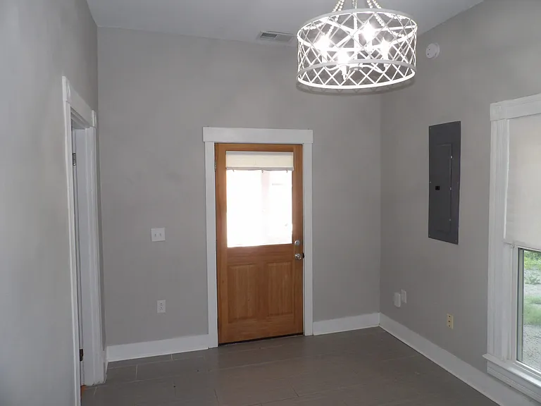 609 Taylor Ave — Photo 11